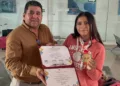 VIDEO | Mexicana de 16 años conquista el oro internacional con un extintor que apaga fuego mediante sonido