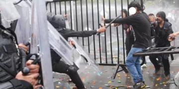 Bajo investigación 17 policías por la represión de la marcha por agua limpia en Guadalajara