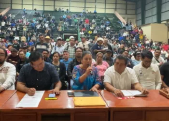 ¡Revienta la Sección 22 contra el IEEPO! Exige auditoría por “aviadores” y amenaza con paro de 24 horas