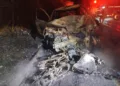 Tragedia en la carretera: motociclista muere y dos vehículos terminan en llamas