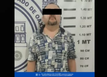 Golpeó a una mujer con un palo de escoba y la mordió; queda en prisión preventiva en Pinotepa Nacional
